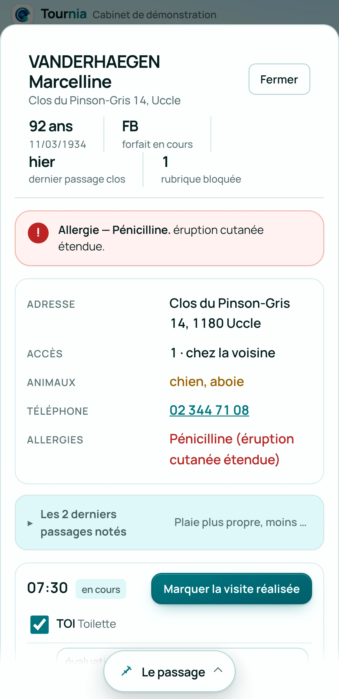 Tournia sur le téléphone : Le passage · soins à pointer, hors réseau